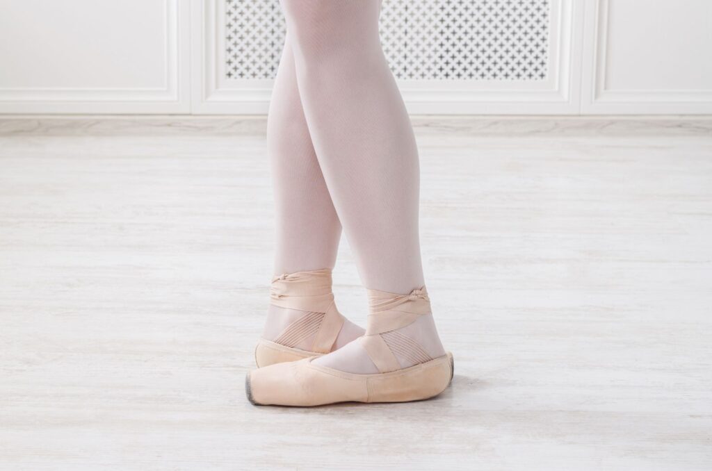 5th ballet position